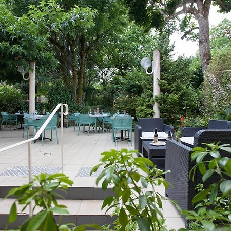 Le Lion D'Or Hotel Manzac-sur-Vern Luaran gambar