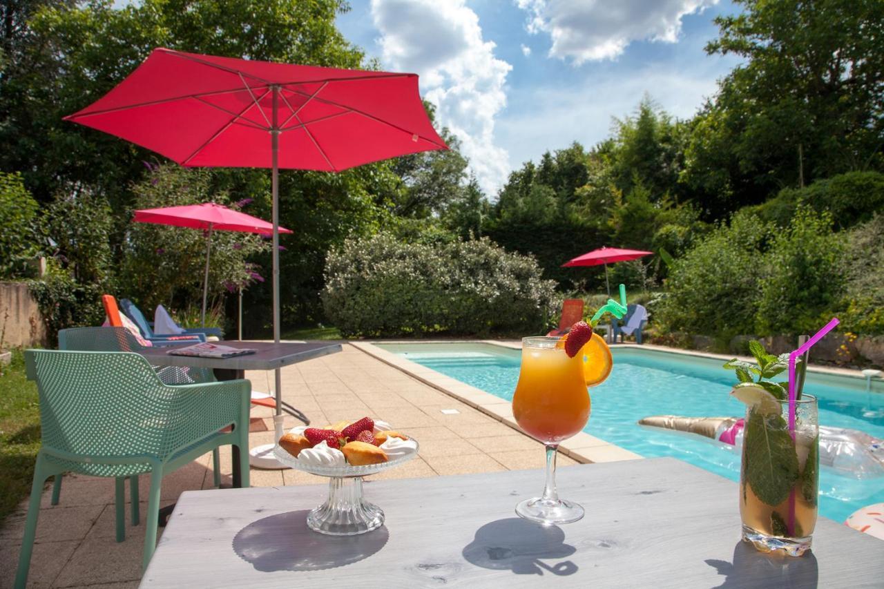 Le Lion D'Or Hotel Manzac-sur-Vern Luaran gambar