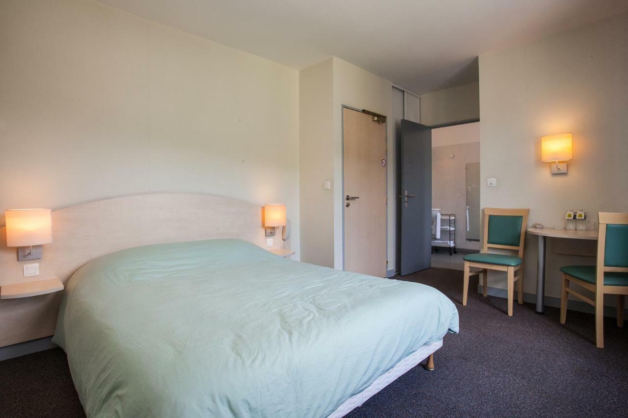 Le Lion D'Or Hotel Manzac-sur-Vern Luaran gambar
