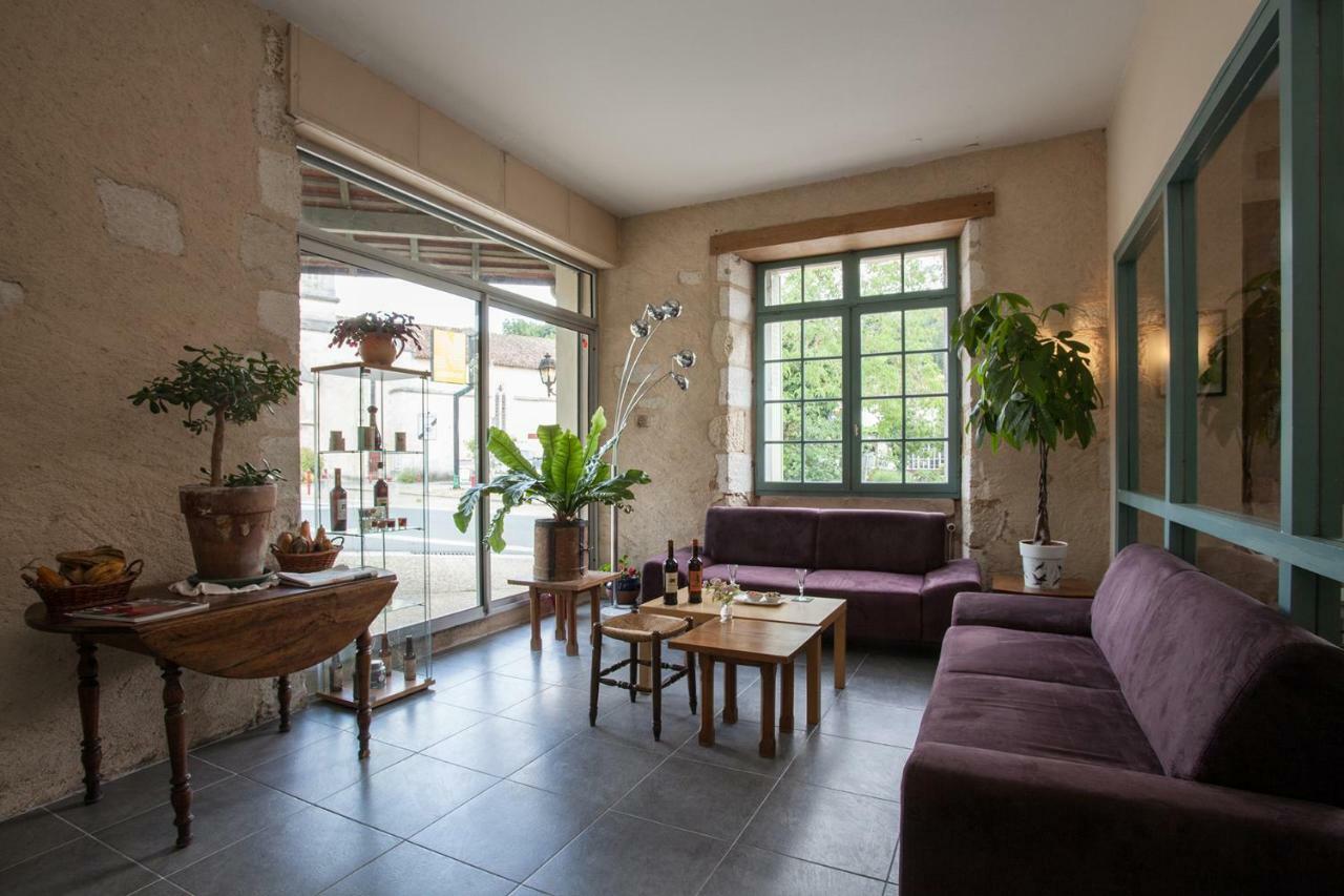 Le Lion D'Or Hotel Manzac-sur-Vern Luaran gambar