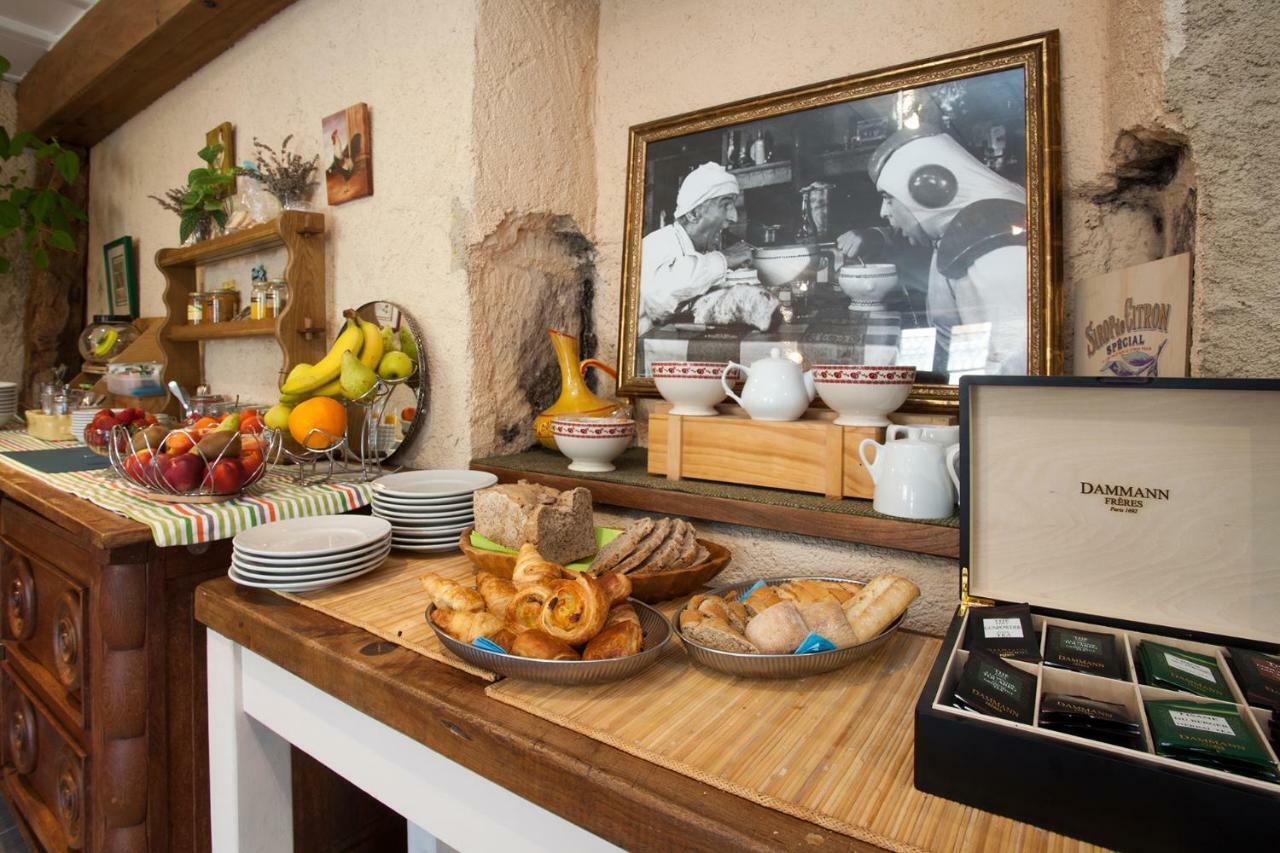 Le Lion D'Or Hotel Manzac-sur-Vern Luaran gambar