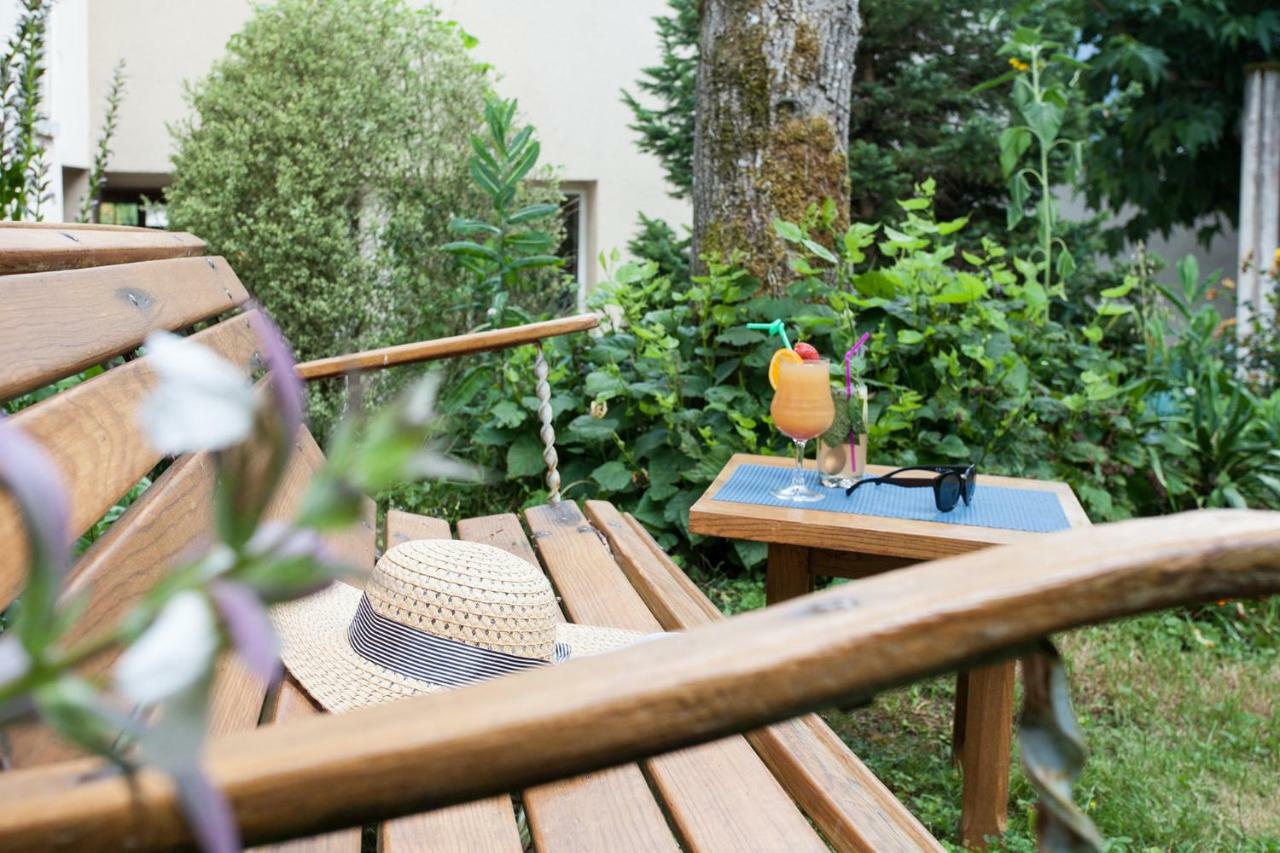 Le Lion D'Or Hotel Manzac-sur-Vern Luaran gambar
