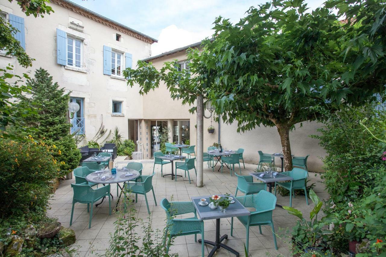Le Lion D'Or Hotel Manzac-sur-Vern Luaran gambar